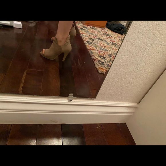 Fashionable high heels - Picture 7 of 8